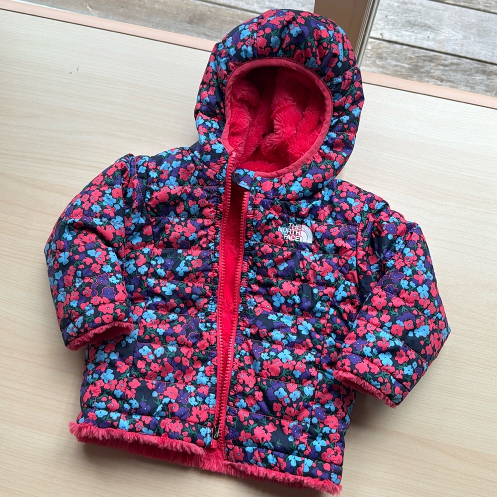 the north face reversible hooded mossbud jacket- baby